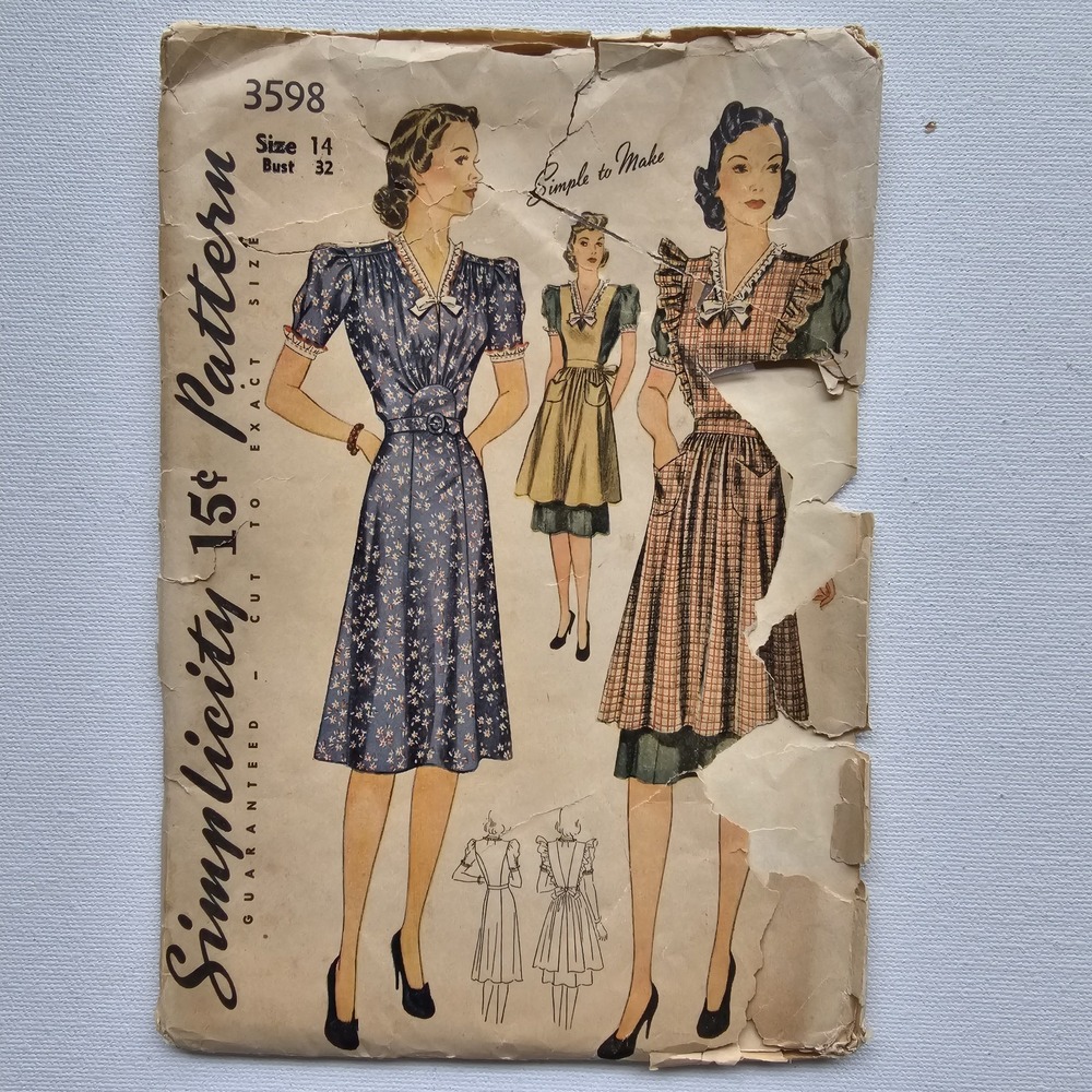 1940s Vintage 32" Bust Simplicity 3598 Sunburst Dress Apron WW2 Sewing Pattern